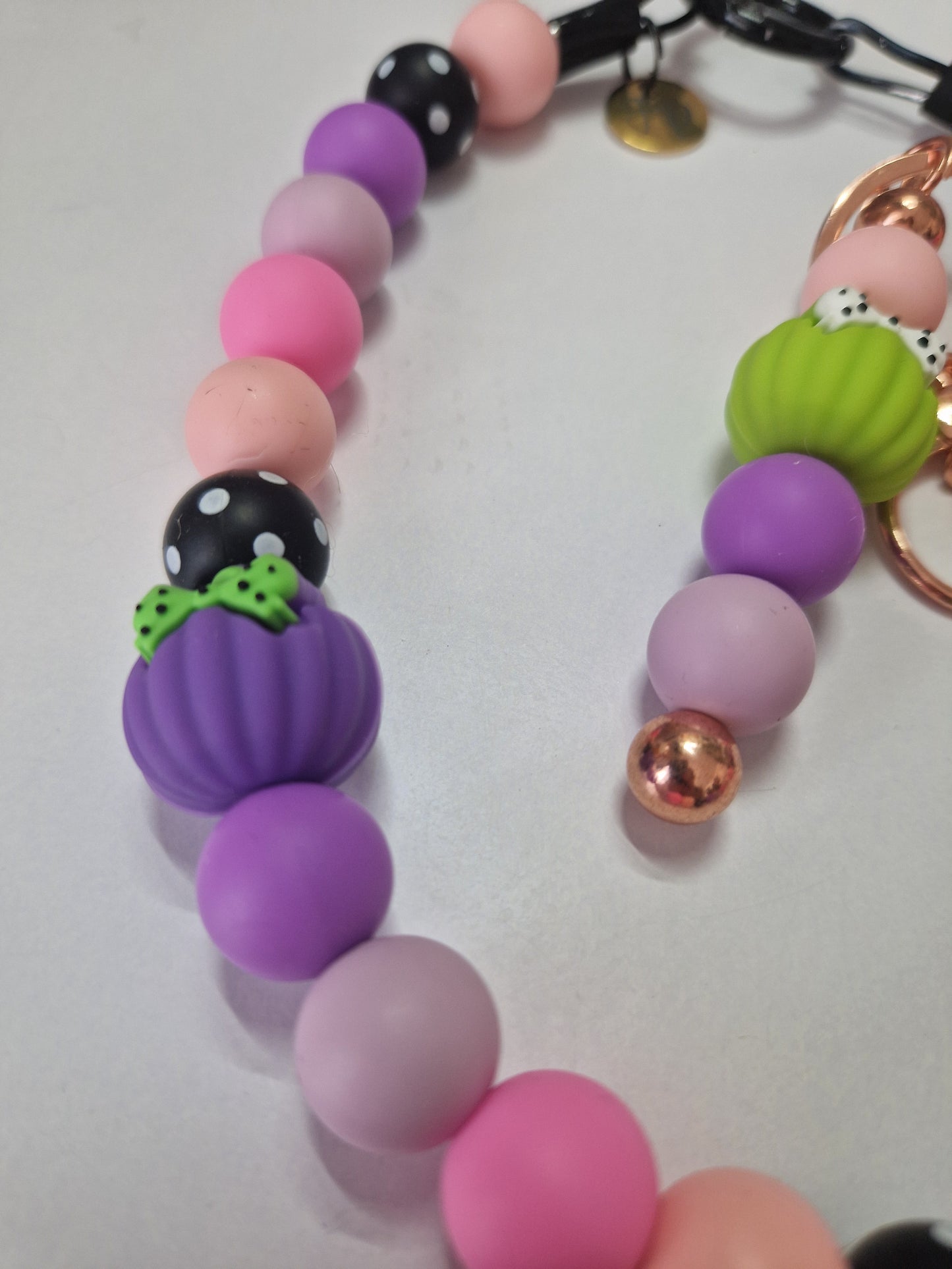 Halloween 🎃  Kürbis Silikonperlenkette mit Schlüsselanhänger HU20 bis 60cm