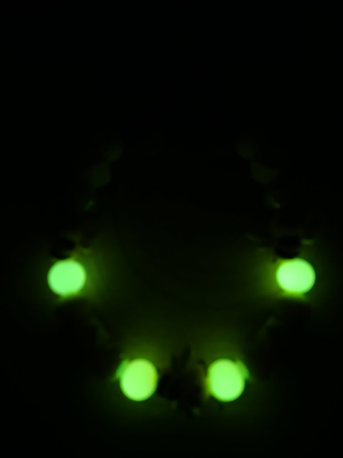Glow in the Dark Biene Perlenkette HU20 bis 60cm